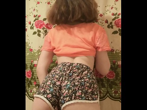 ❤️ seksi genç bebeğim soyunma kapalı onu şort üzerinde kamera Porno videosu bizde ❌