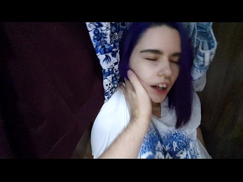 ❤️ Dolapta ablamı buldum ve boşalmasına yardım etti Porno videosu bizde ❌